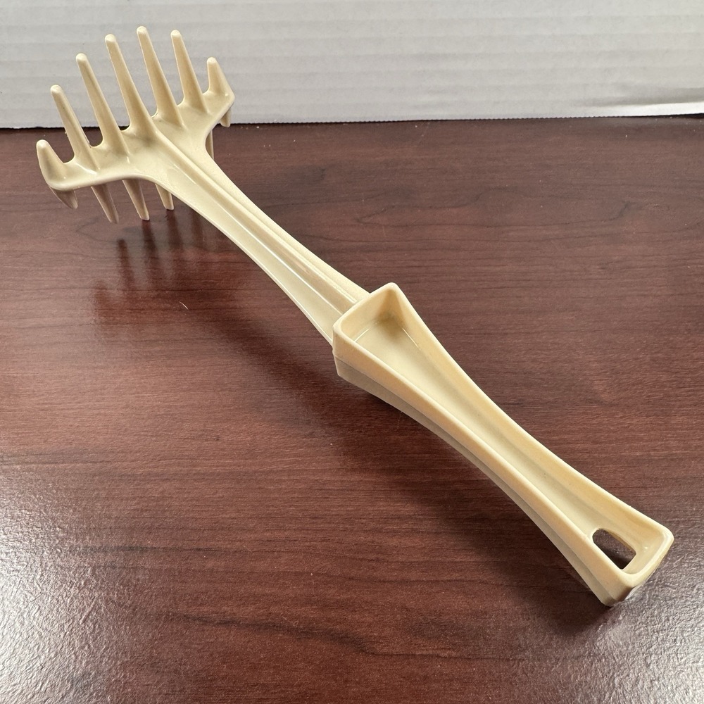 Vintage Tupperware Almond Plastic Potato Masher Fruit Masher Made in USA